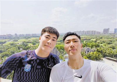 就我一个男人的女子学校