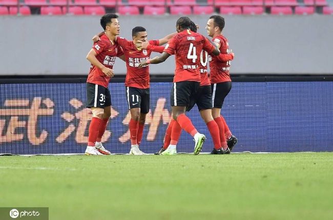 在线免费成人
