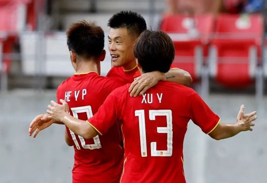 日日噜噜噜夜夜爽爽狠狠视频,